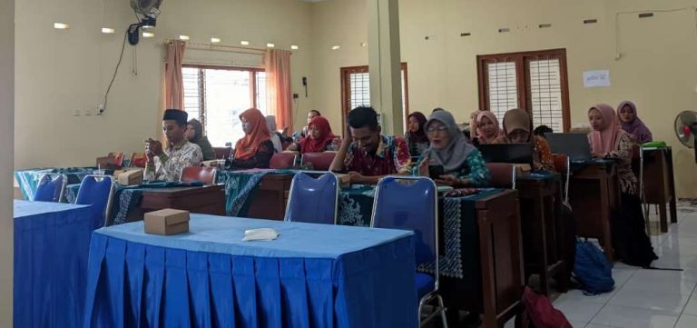 Tingkatkan Kualitas Pembelajaran, Guru MIN 1 Bantul Ikuti Pelatihan Assemblr Edu