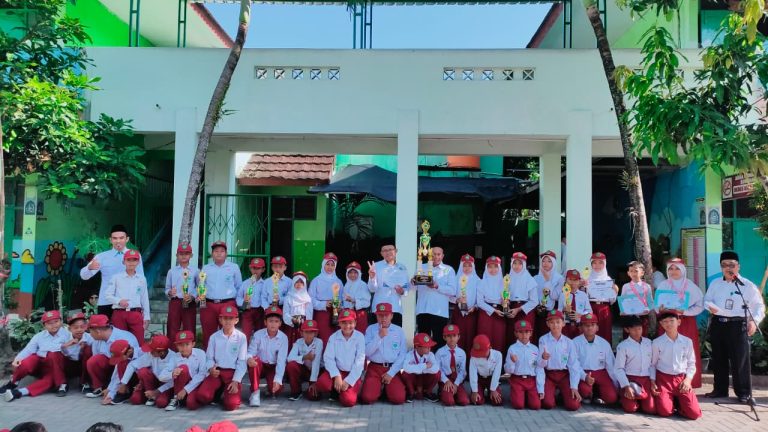 MIN 1 Bantul Sabet Gelar Juara Umum PKM Tingkat MI Se-Kabupaten Bantul